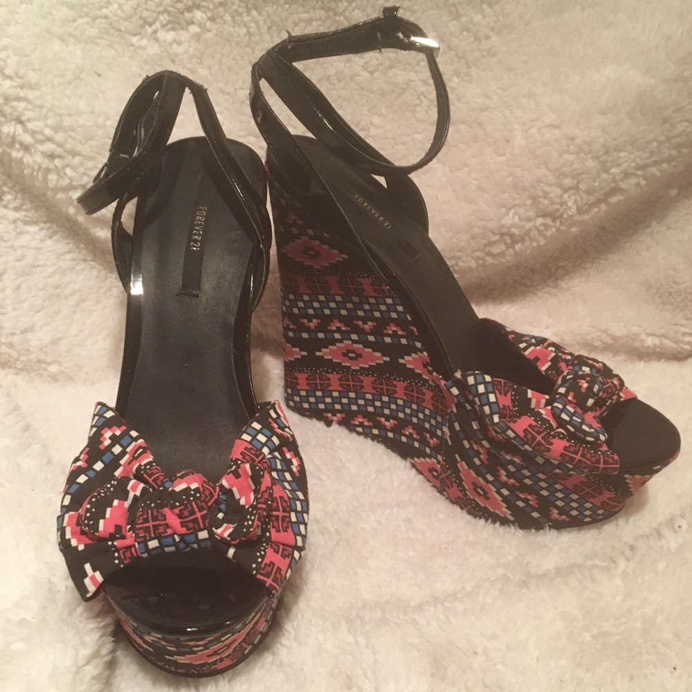 Forever 21 size 8 wedges.